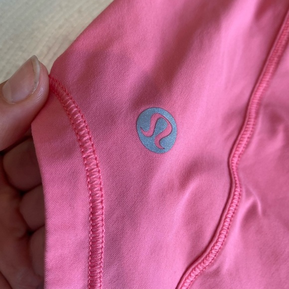 Lululemon Pink Tank EUC size 6 - Picture 4 of 4